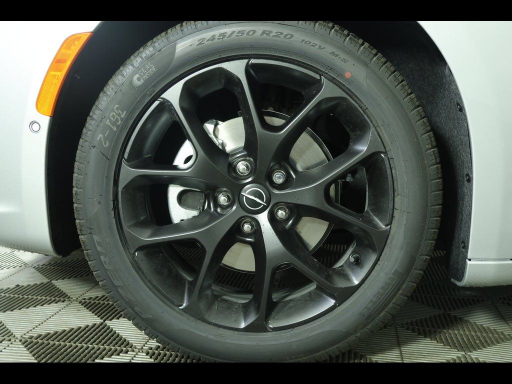 2026 Chrysler Pacifica Limited - Photo 15