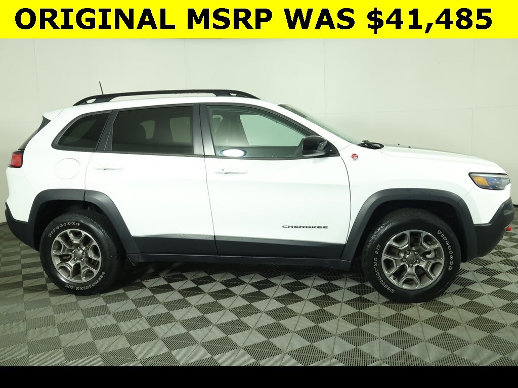 Used 2022 Jeep Cherokee Trailhawk SUV