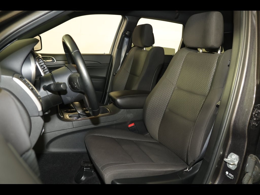 Used 2021 Jeep Grand Cherokee Laredo E SUV