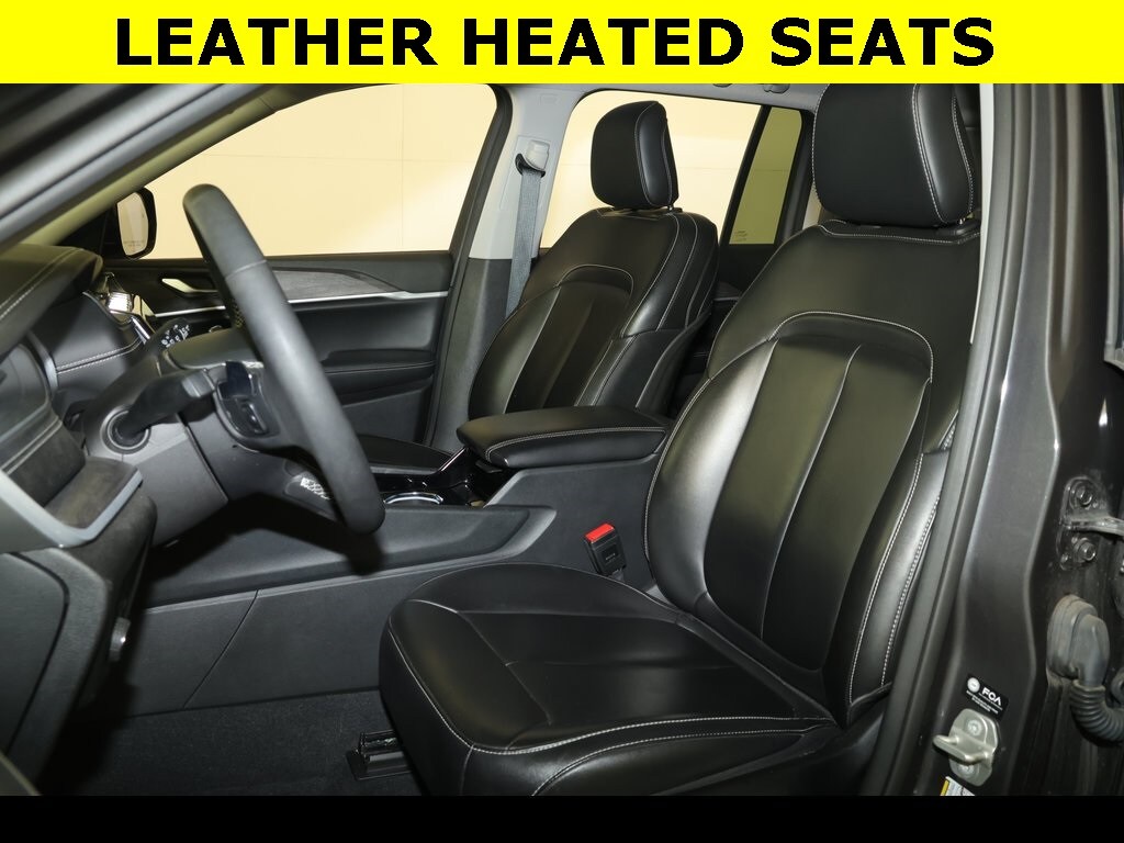 Used 2023 Jeep Grand Cherokee Limited SUV