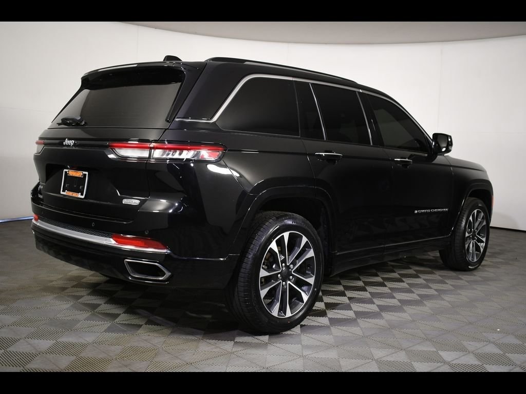 Used 2022 Jeep Grand Cherokee Overland with VIN 1C4RJHDG7N8605684 for sale in Massillon, OH