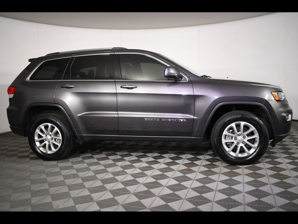 Used 2021 Jeep Grand Cherokee Laredo E with VIN 1C4RJFAG1MC652374 for sale in Massillon, OH