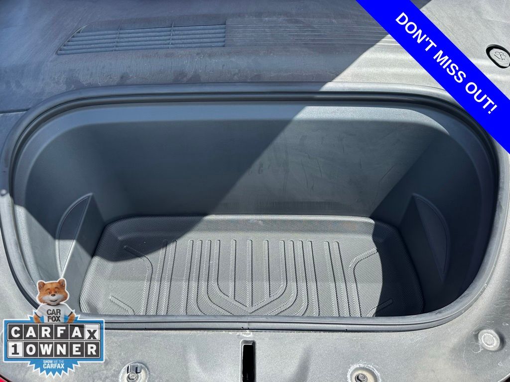 Used 2020 Tesla Model Y Long Range with VIN 5YJYGDEE6LF042978 for sale in Northfield, Minnesota