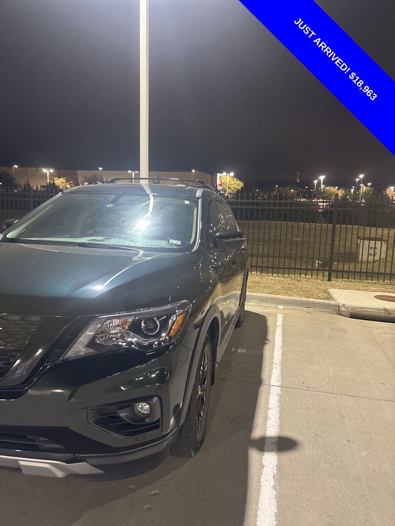 2019 Nissan Pathfinder SL