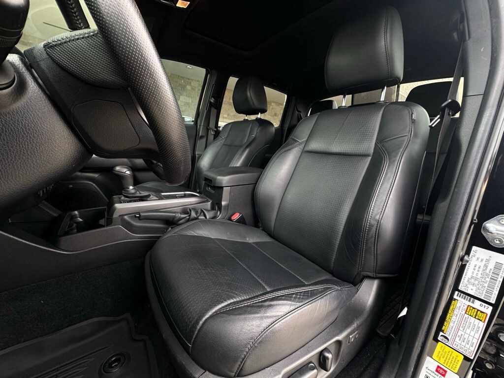 Used 2021 Toyota Tacoma Truck Double Cab