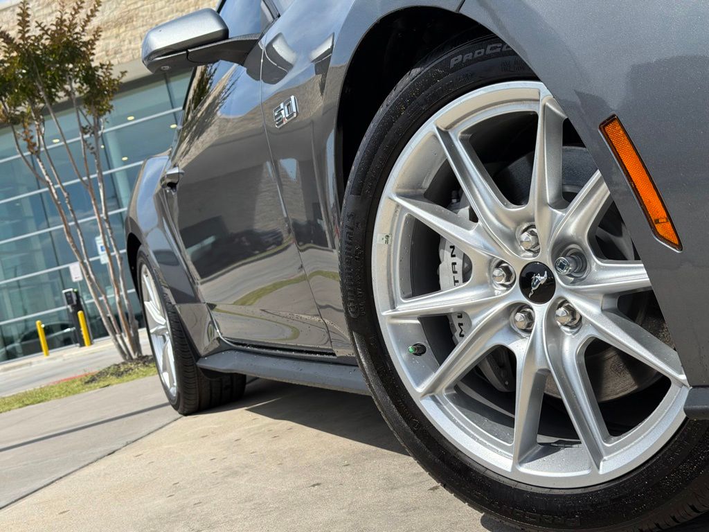 2026 Ford Mustang GT Premium Fastback - Photo 18
