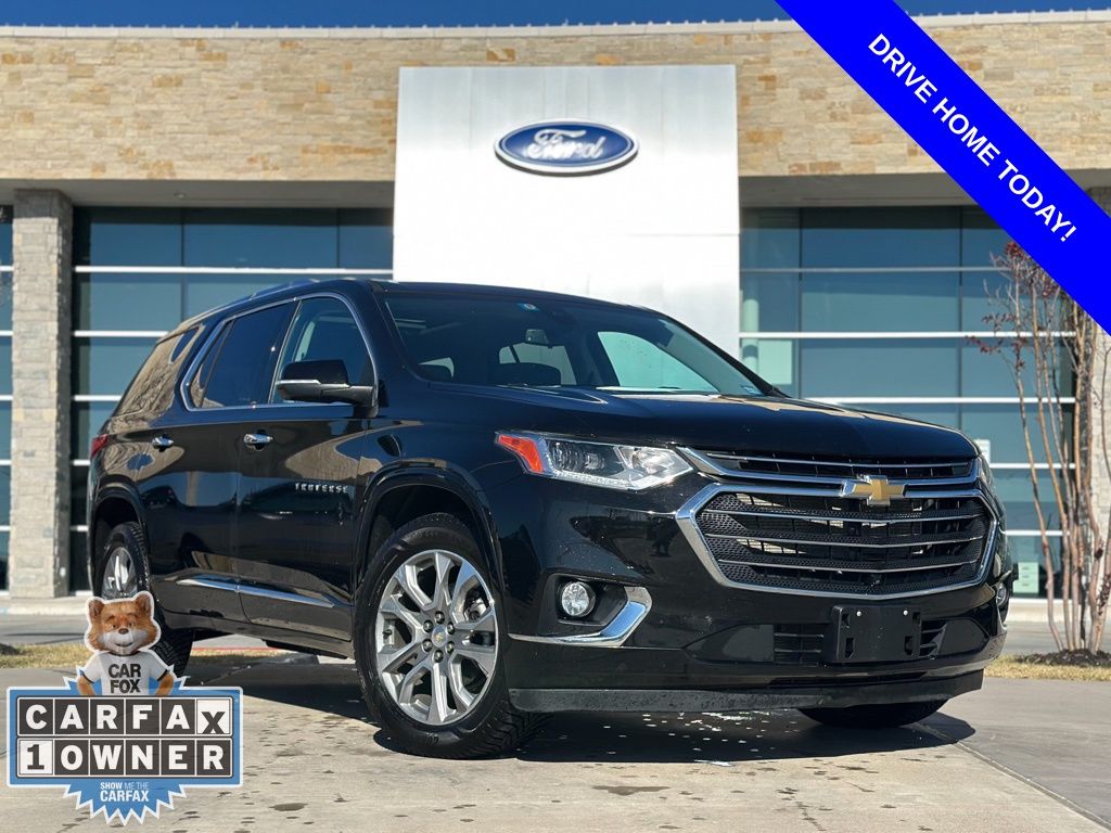 2021 Chevrolet Traverse Premier's photo