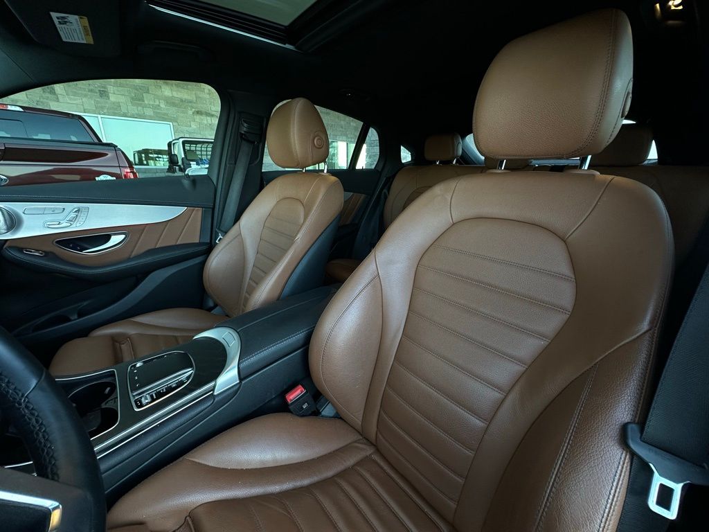 2023 Mercedes Benz GLC 300 Coupe photo 4