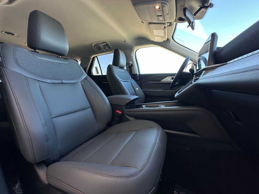 2026 Ford Explorer Active - Photo 21