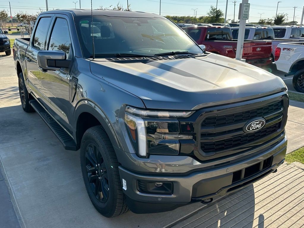 New 2025 Ford F-150 Lariat Truck SuperCrew Cab