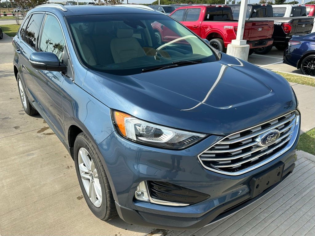 2019 Ford Edge SEL photo 3