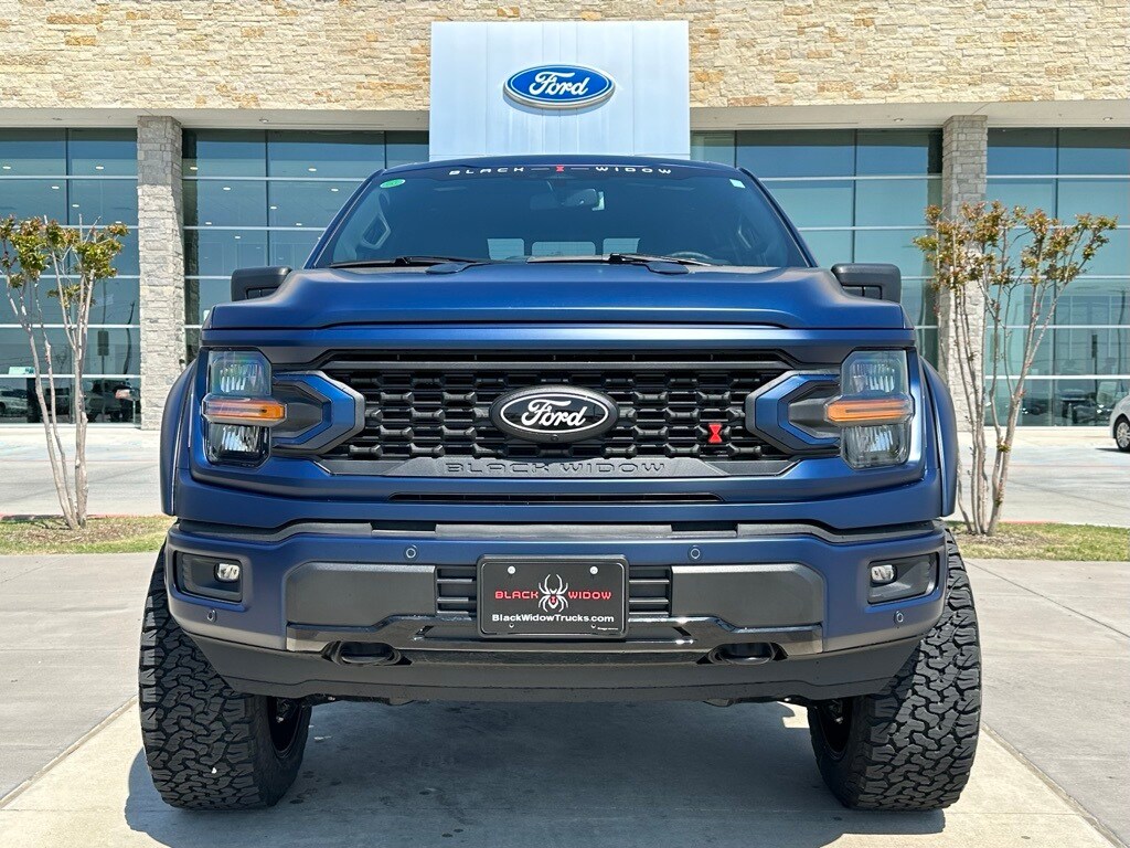 2025 Ford F-150 XLT photo 2