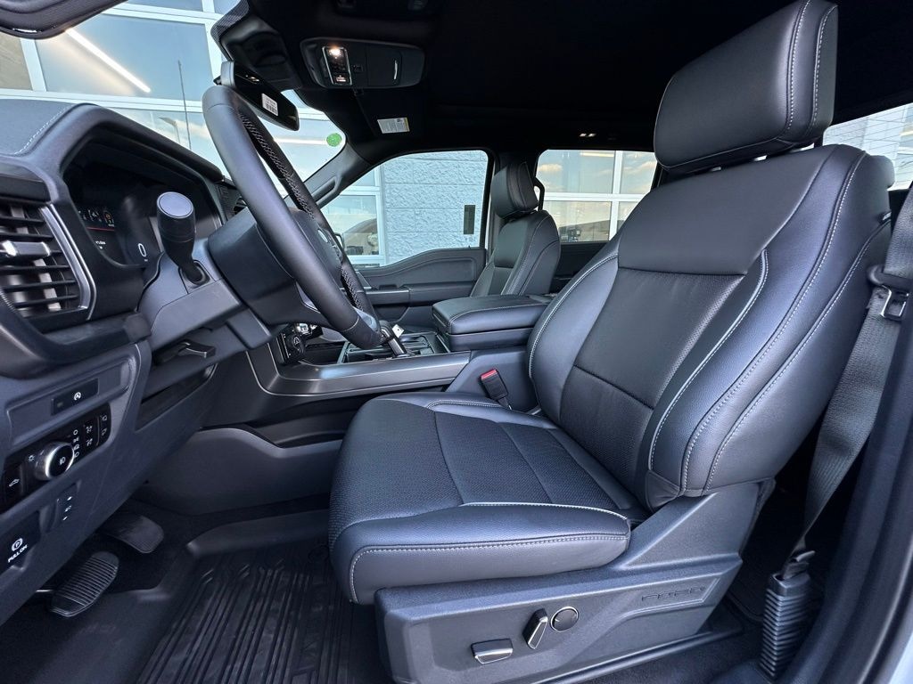 New 2025 Ford F-150 Lariat Truck SuperCrew Cab