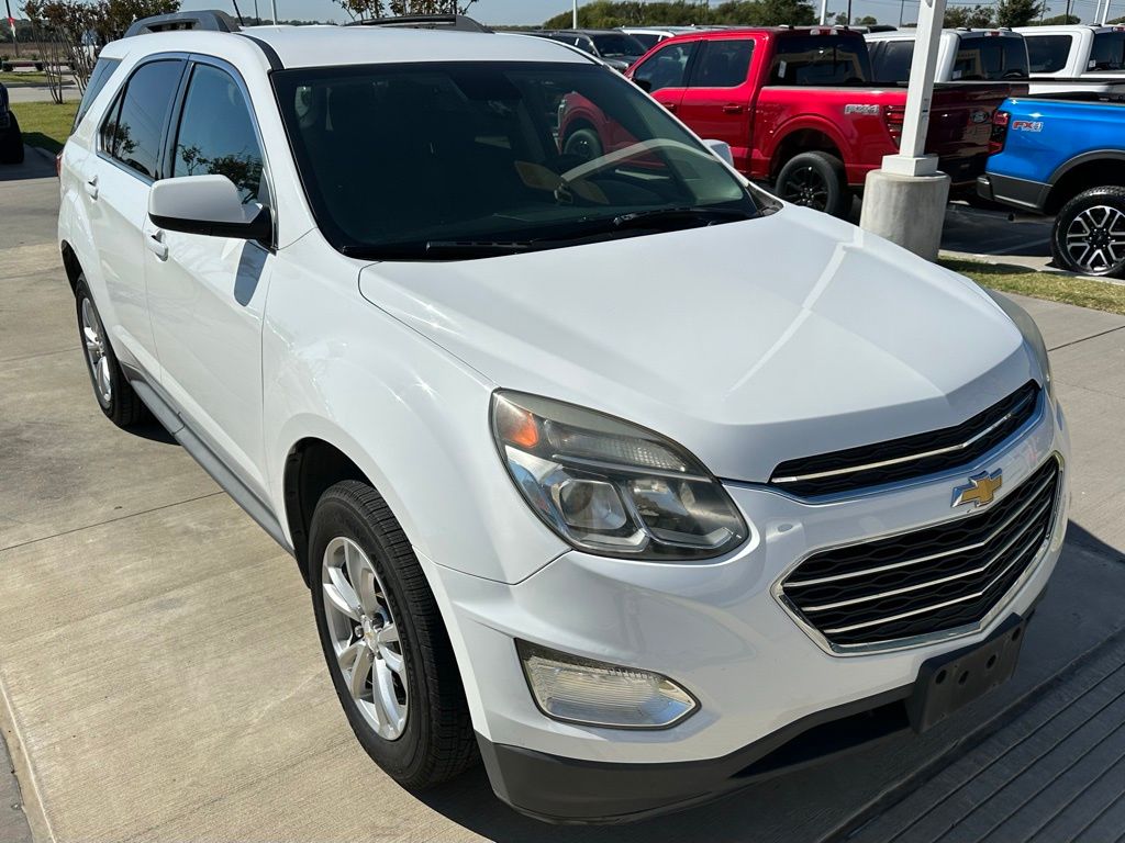 2016 Chevrolet Equinox LT photo 3