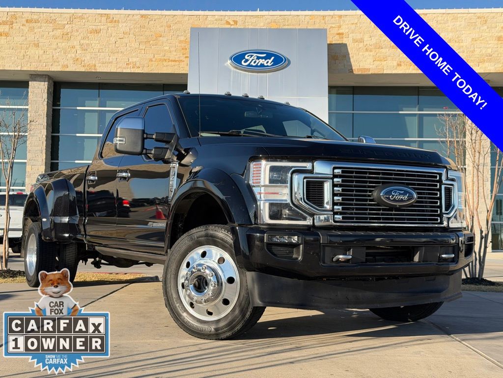 2021 Ford F-450 Super Duty Platinum's photo