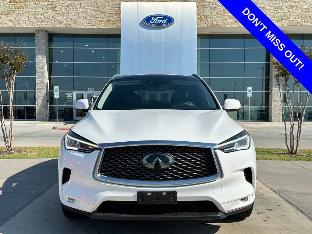2020 Infiniti QX50 Luxe photo 2