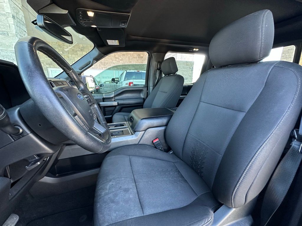 2020 Ford F-150 XLT photo 4