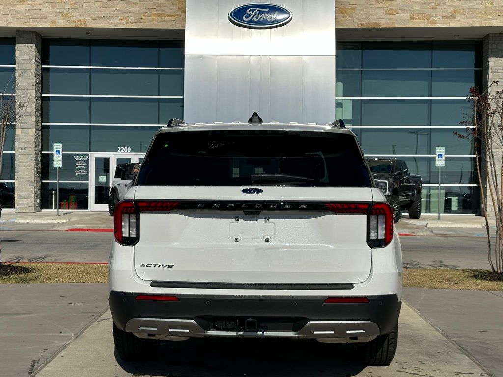 2026 Ford Explorer Active - Photo 19