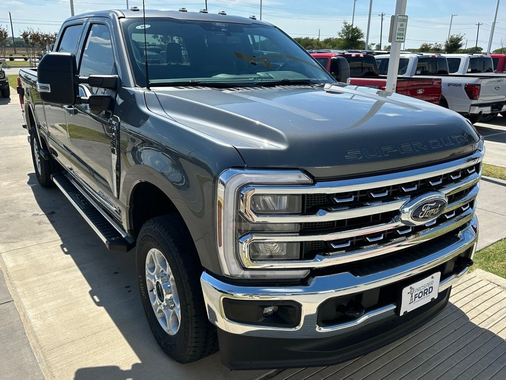 New 2026 Ford F-250 XLT Truck Crew Cab