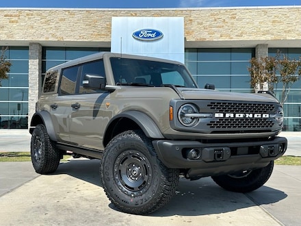 2025 Ford Bronco Badlands SUV