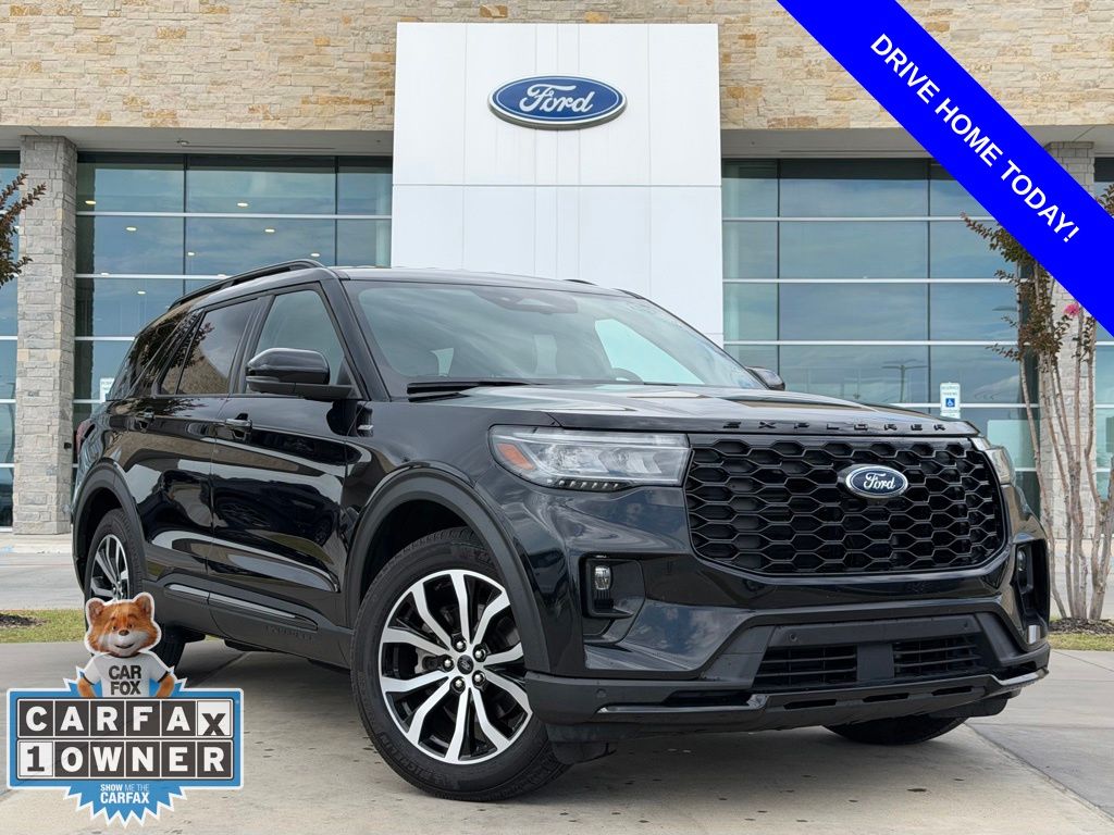 2025 Ford Explorer ST-LINE RWD (PL535)'s photo