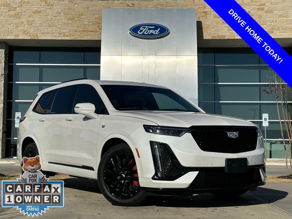 2023 Cadillac XT6 Sport's photo