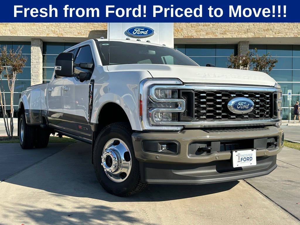2026 Ford F-350 Super Duty King Ranch's photo