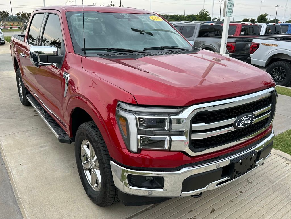 2025 Ford F-150 Lariat photo 3
