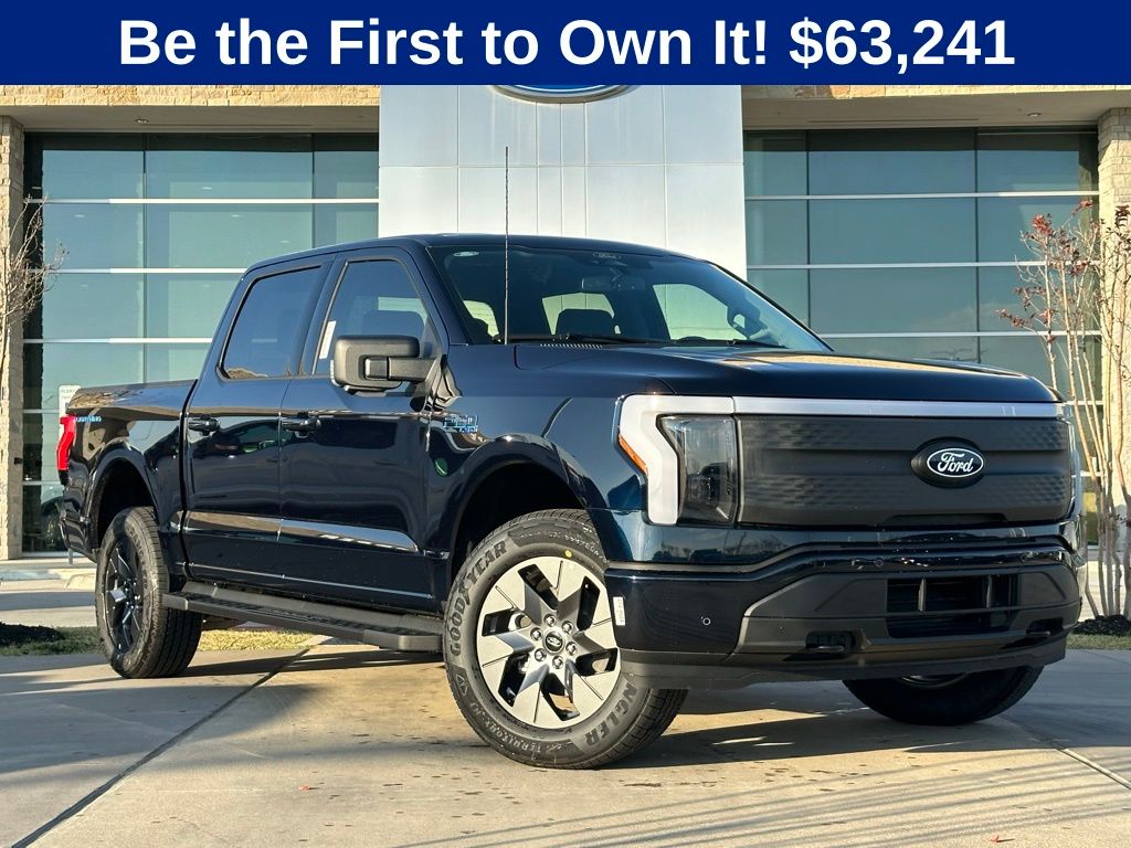 2025 Ford F-150 Lightning Flash's photo