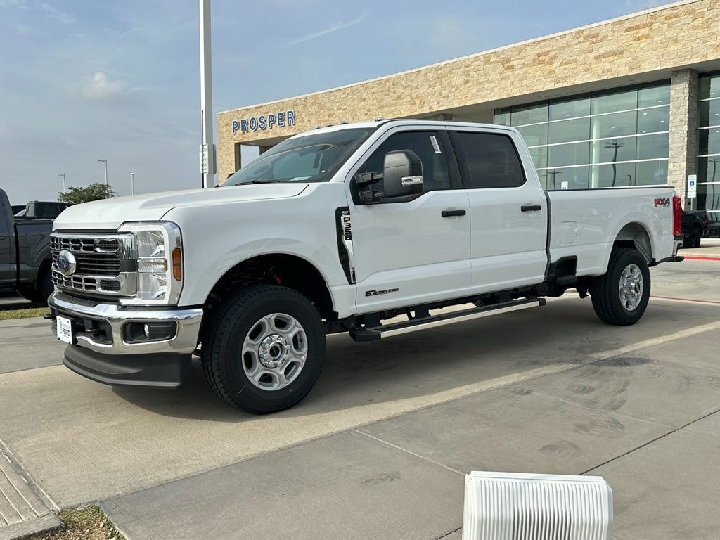 New 2026 Ford F-350 XLT Truck Crew Cab