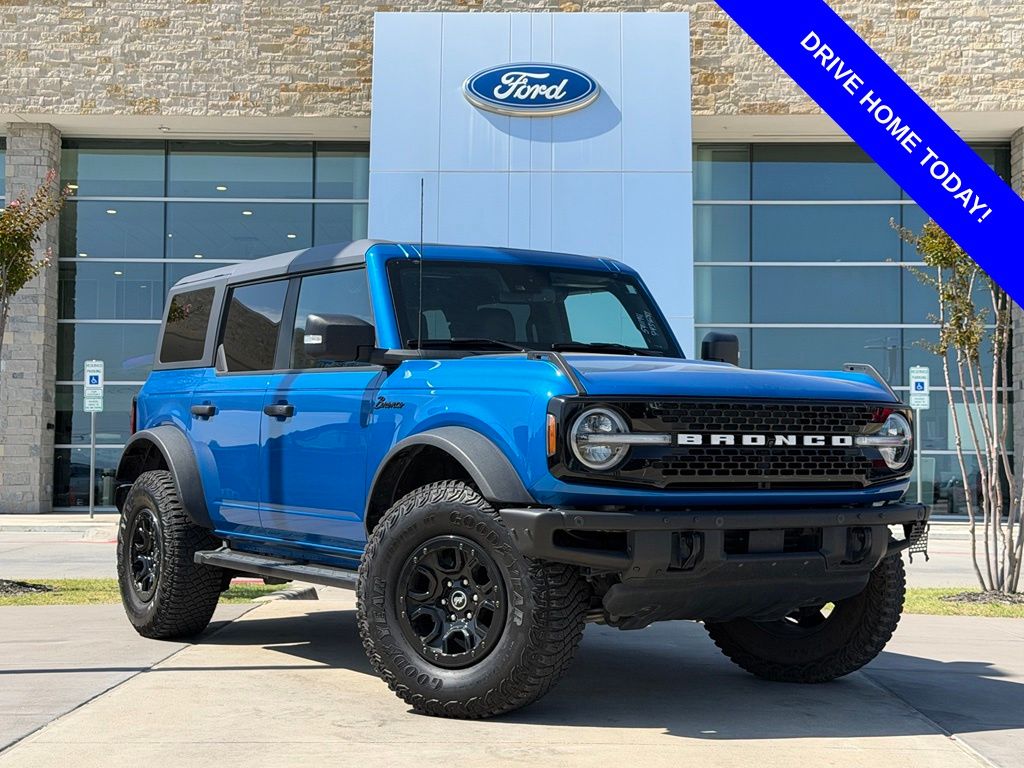 Velocity Blue Metallic 2023 Ford Bronco SUV / Crossover Four-Wheel Drive Automatic
