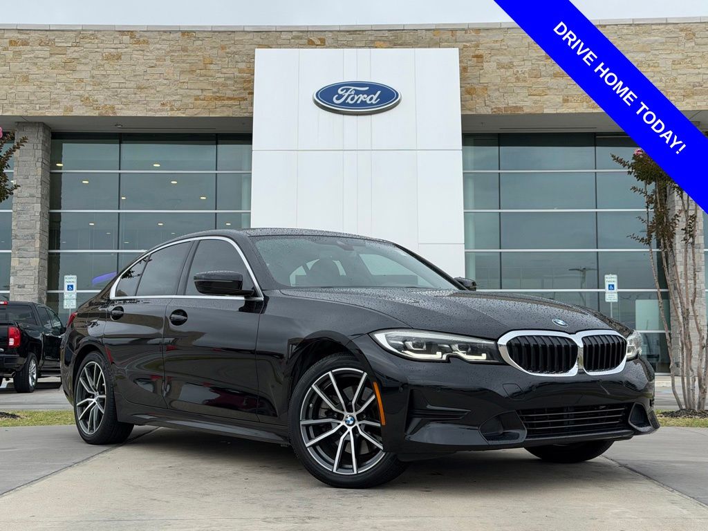2019 BMW 3 Series 330i Sedan's photo