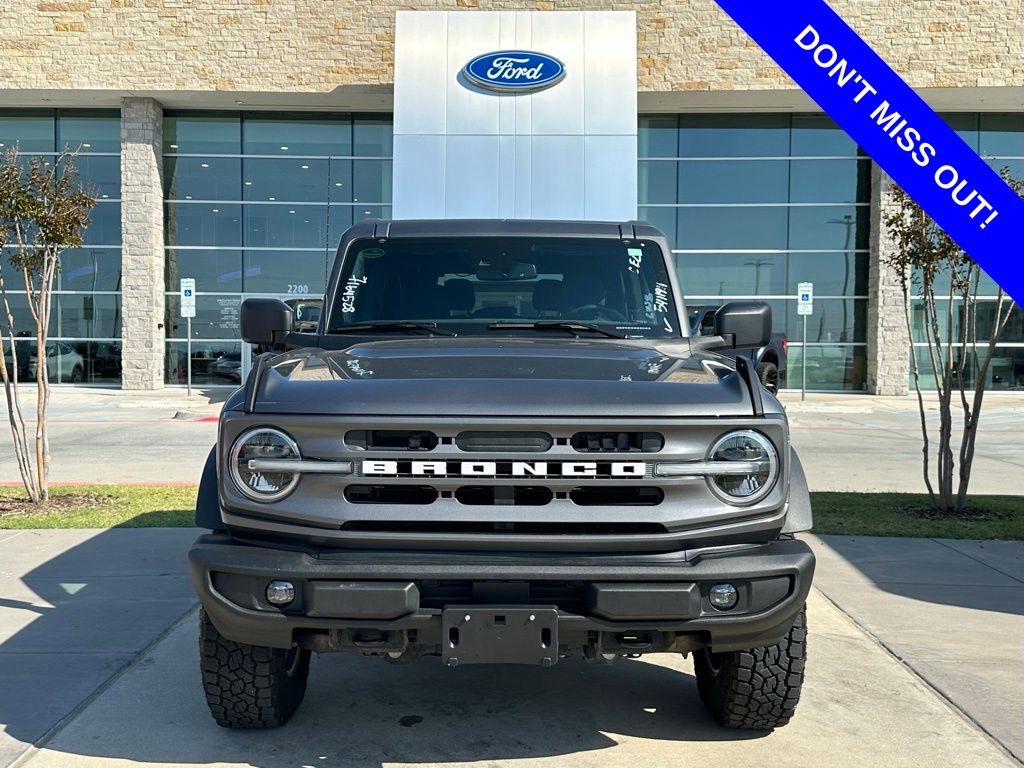 2022 Ford Bronco Big Bend photo 2