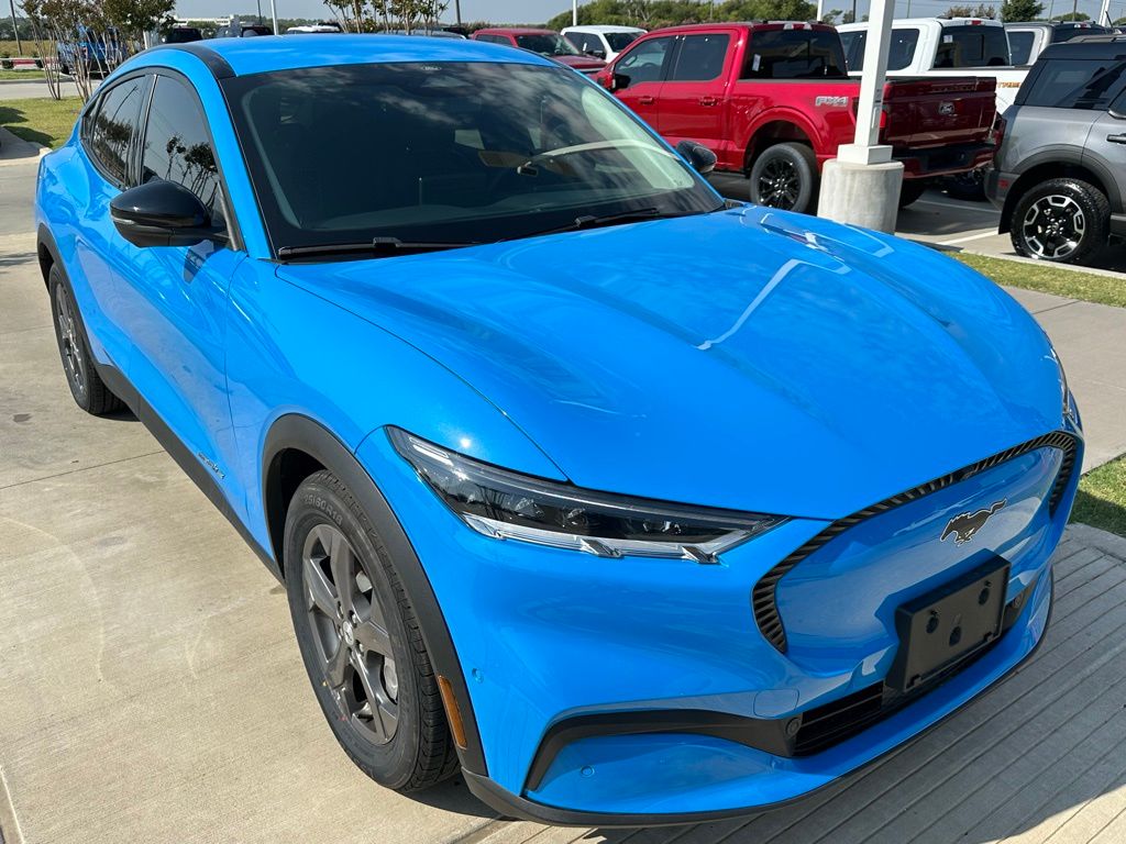 2023 Ford Mustang Mach-E Select photo 2