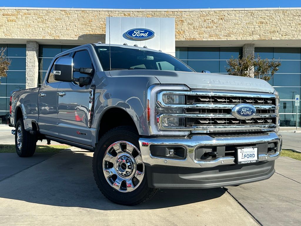 2026 Ford F-350 Super Duty King Ranch's photo