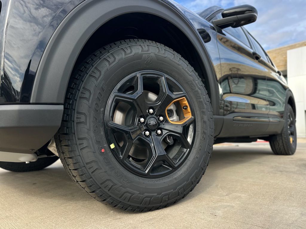 2026 Ford Explorer Tremor - Photo 24