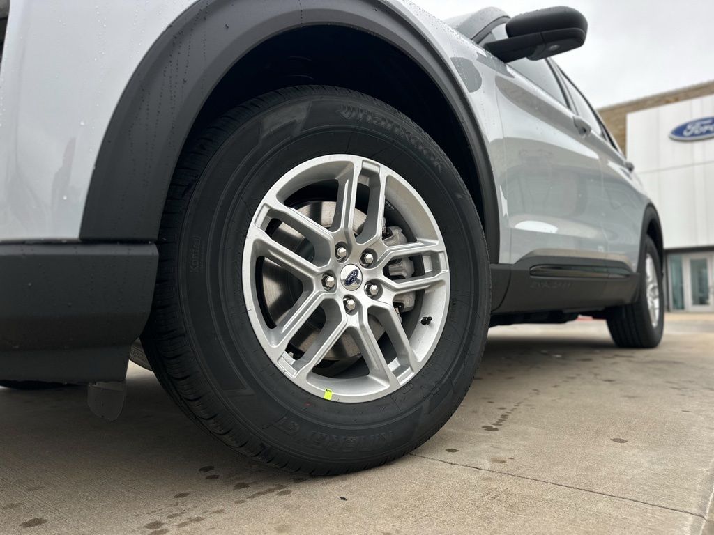 2026 Ford Explorer Active - Photo 23