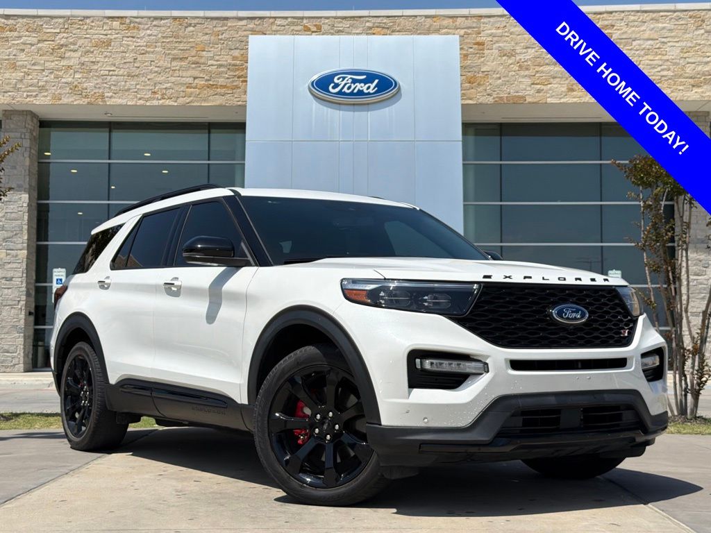 2023 Ford Explorer ST 4WD's photo