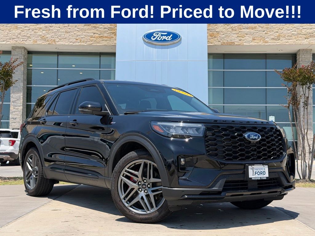2026 Ford Explorer ST-LINE RWD's photo