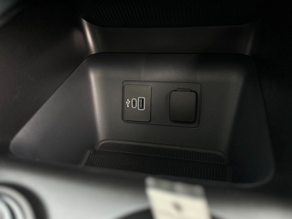 2026 Ford Explorer Tremor - Photo 13