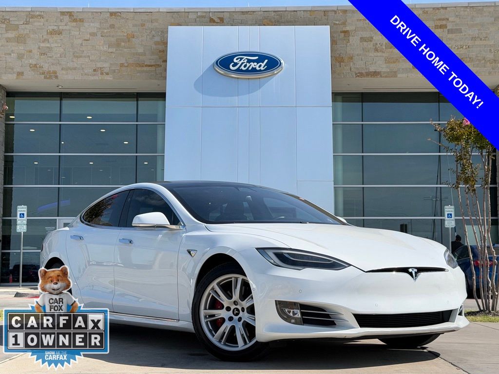 2021 Tesla Model S Long Range Plus's photo