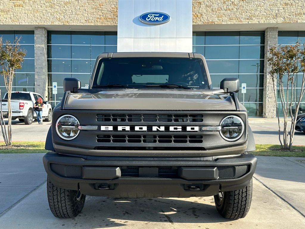 2025 Ford Bronco Big Bend photo 2