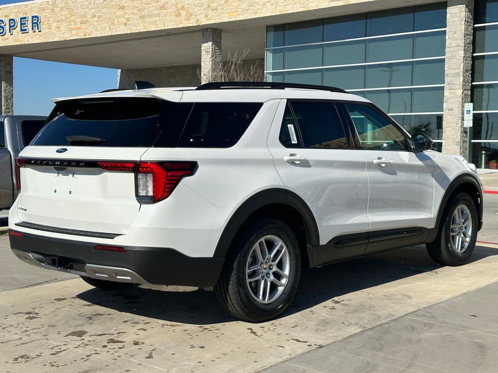 2026 Ford Explorer Active - Photo 18