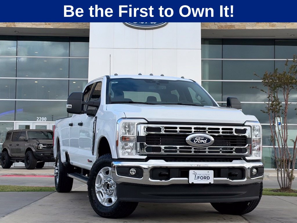2027 Ford F-350 XLT Truck Crew Cab