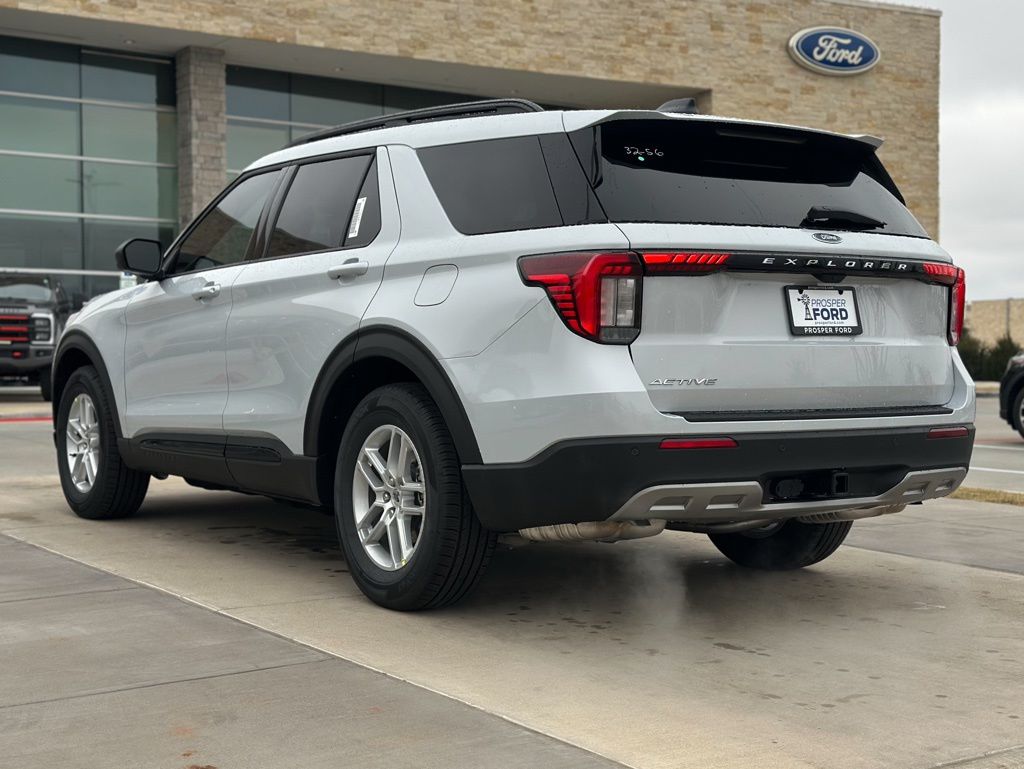 2026 Ford Explorer Active - Photo 21