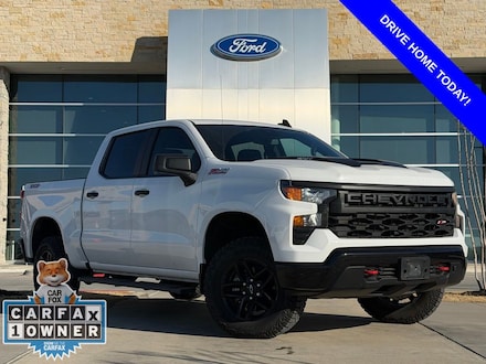 2025 Chevrolet Silverado 1500 Custom Trail Boss Truck Crew Cab