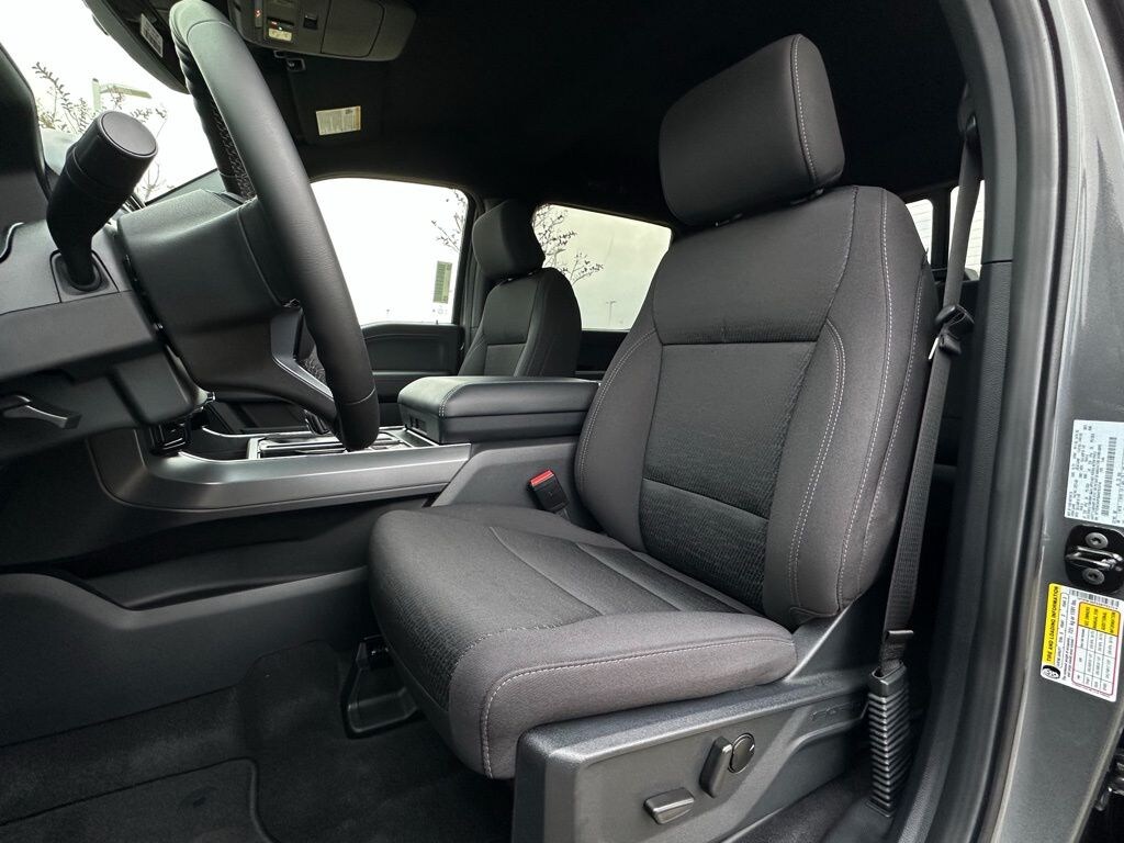 New 2025 Ford F-150 XLT Truck SuperCrew Cab