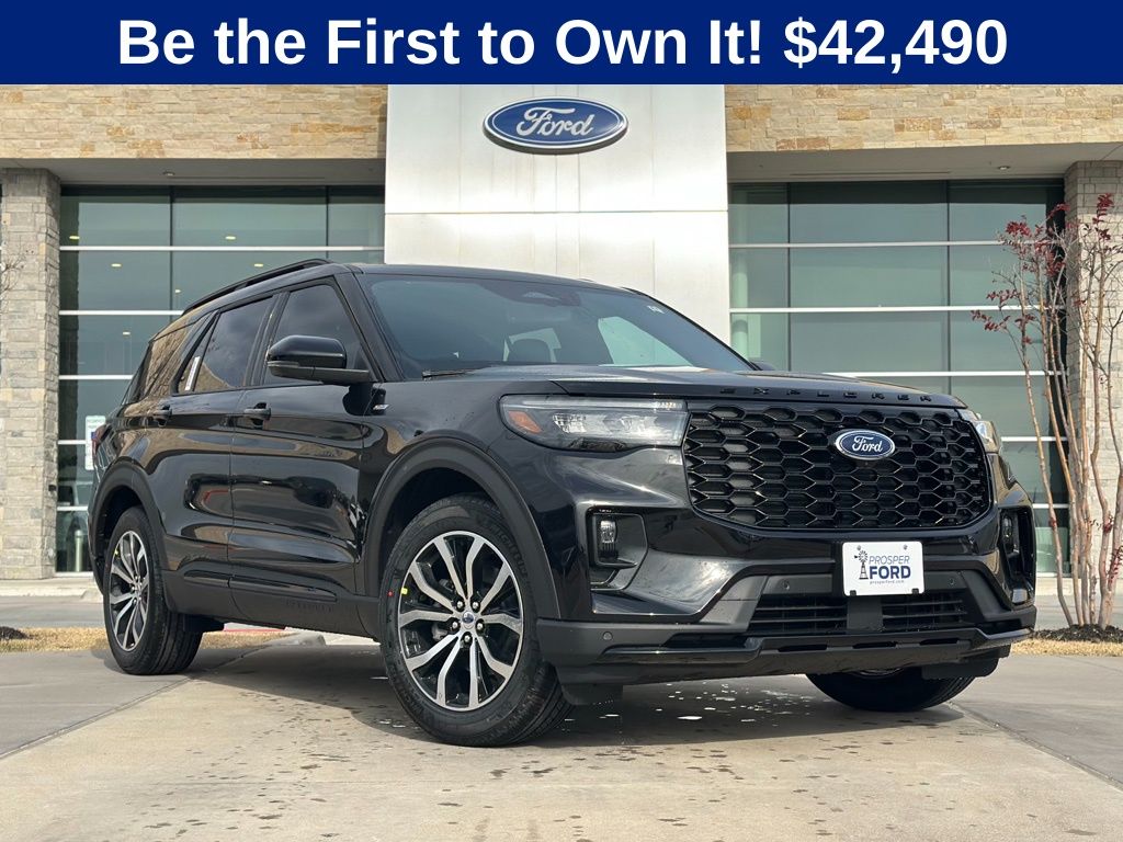 2026 Ford Explorer ST-LINE's photo