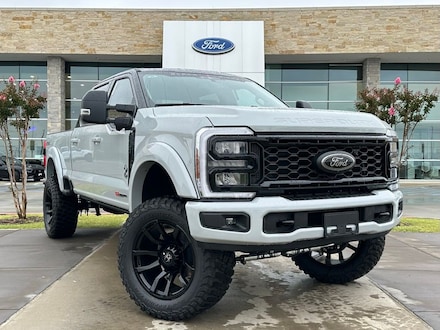 2025 Ford F-250 Black Widow Truck Crew Cab