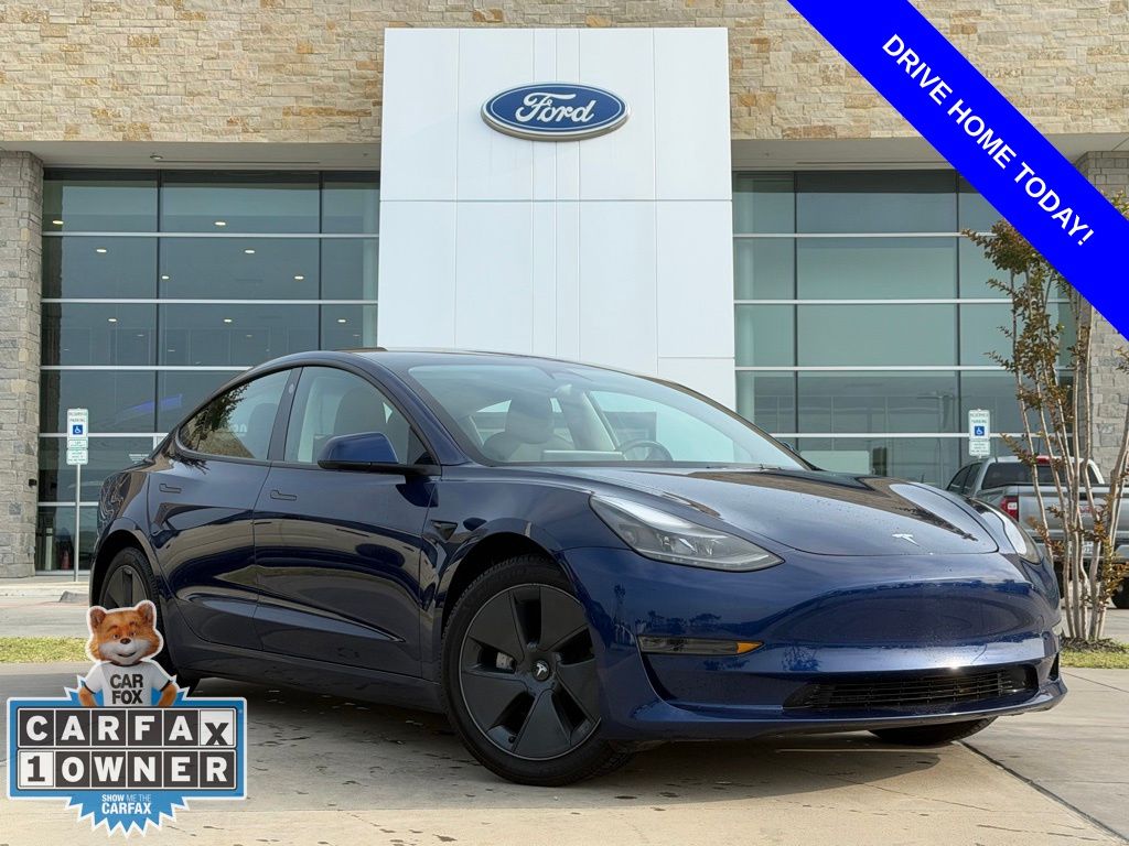 2023 Tesla Model 3 Base